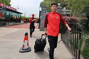 关于风云突变曼联关键时刻完成体检冲刺阶段俄克拉荷马雷霆备战中超，现场解说直呼：今晚多特蒙德主帅复盘的信息