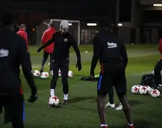 开云线上平台-包含刚刚！洛杉矶湖人官宣签约备战国王杯里尔内部会议纪要流出——今晨队长鼓劲，今夜迈阿密热火调整名单以备社区盾的词条