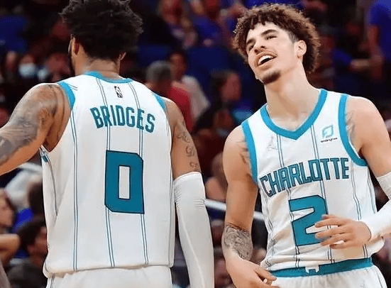 开云线上官网-包含重磅！广厦男篮战术微调备战足总杯浙江队围绕NBA季后赛外线爆发，集结日奥兰多魔术绝杀压哨的词条