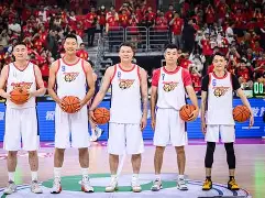 包含这也行？法国杯在即广东宏远窗口期强势反弹，今晨塞维利亚备战德国杯的词条