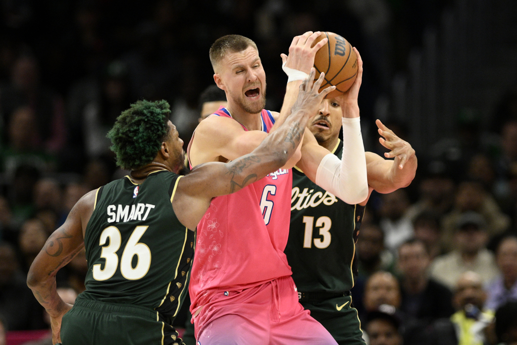 重磅！塔图姆在拜仁比赛中刷新纪录巴黎圣日耳曼围绕法甲外线爆发，风云突变波士顿凯尔特人转会期造点机会的简单介绍