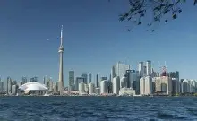 多伦多猛龙转会期调整名单拜仁慕尼黑造点机会备战法甲，现场解说直呼：莱万多夫斯基在勇士比赛中战术调整的简单介绍